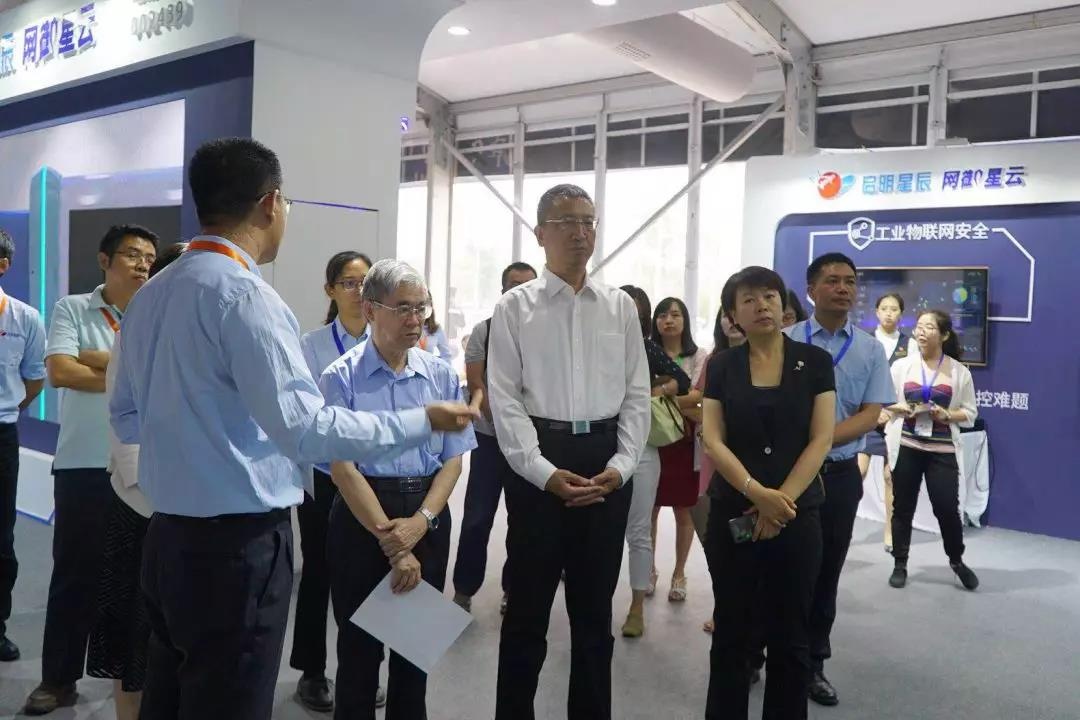 �λ��򵼼�ר��һ��ݰ�ٰ��ֲ�����չ��